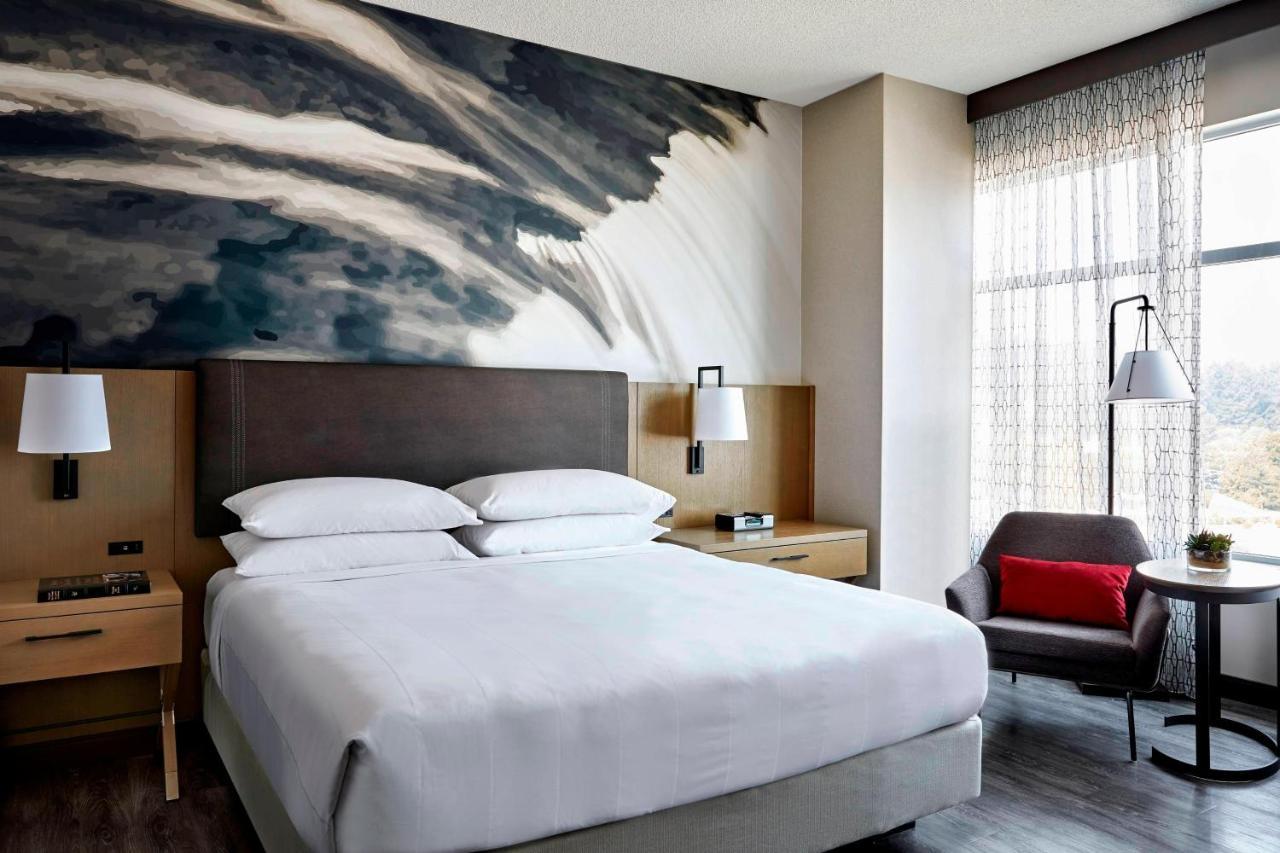 Отель Seattle Marriott Редмонд Экстерьер фото