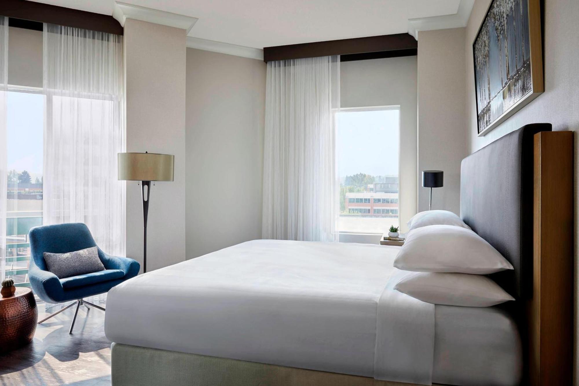 Отель Seattle Marriott Редмонд Экстерьер фото